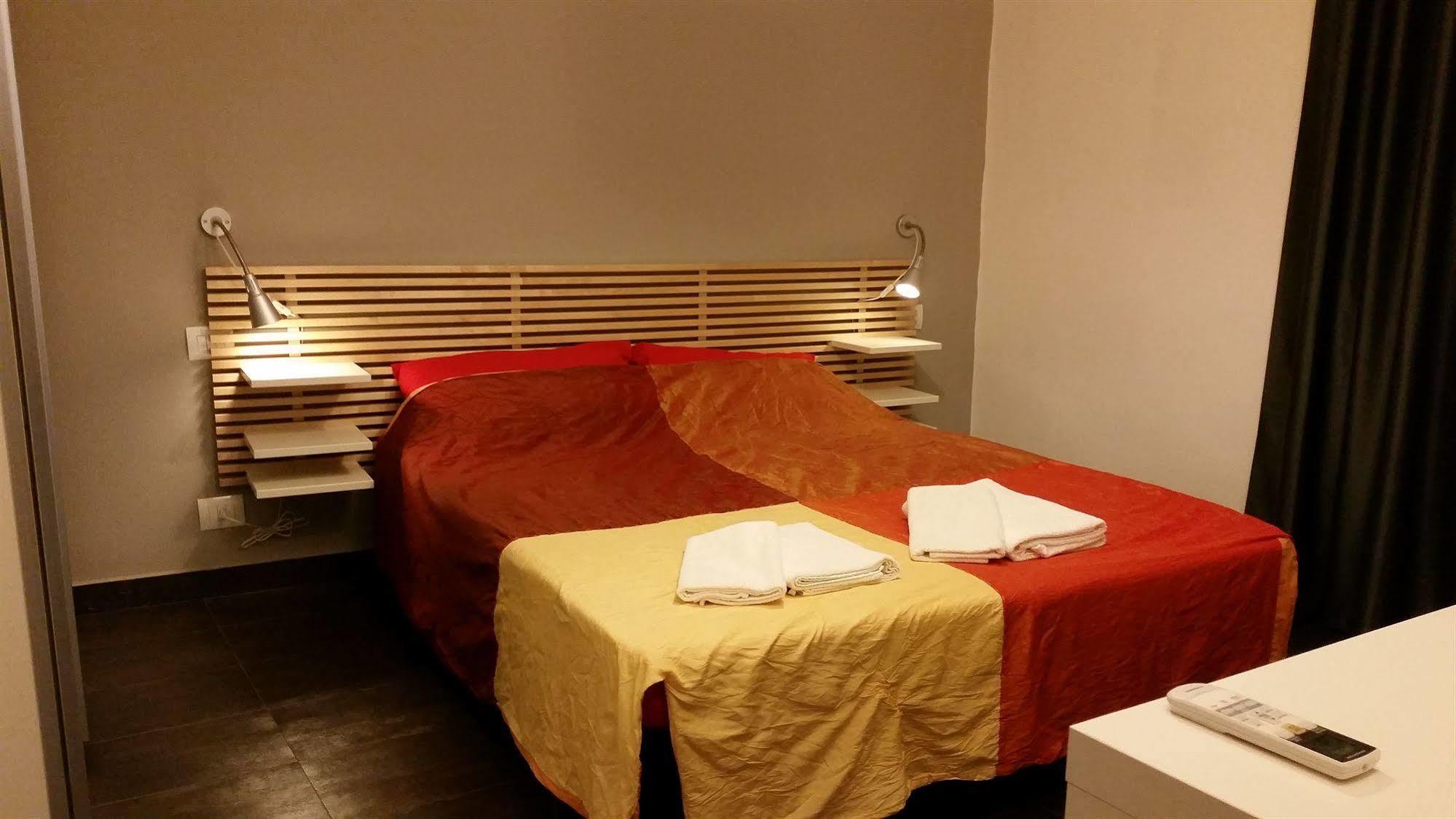 Il Palazz8 Otel Iglesias Dış mekan fotoğraf